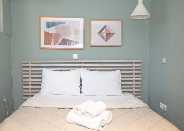 Vacation Apartment Rentals in Rhodes City