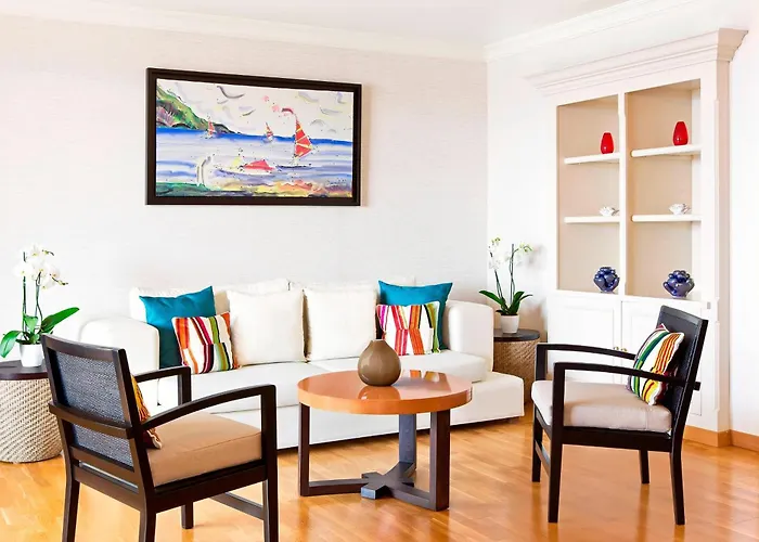 Hotels With Suites In Rhodes City 