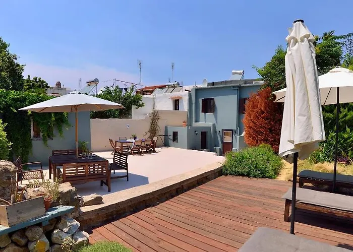 Villa Leon - House In Medieval Town With Spacious Courtyard Rhodes City